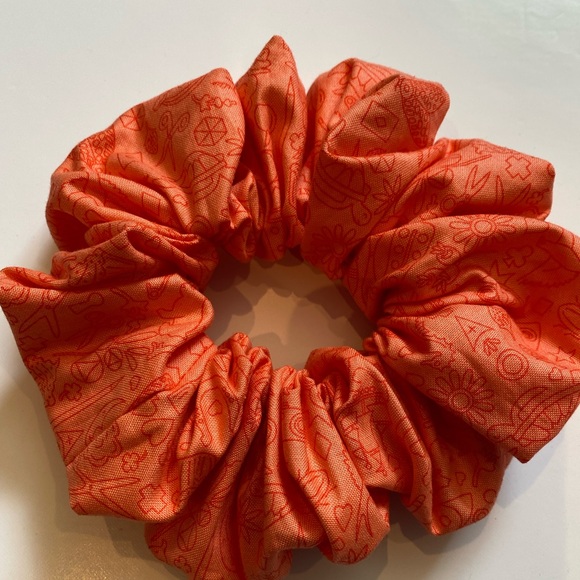 XXL scrunchie surdimensionné en coton Fait au Canada 🇨🇦 - Picture 1 of 3